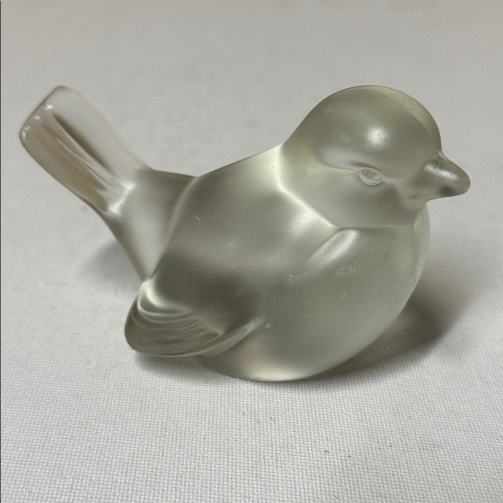 Fenton Clear Satin Glass Bird Figurine 4 x 3 x 3"